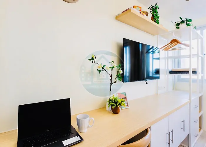 Urban Chic At Ayala Business Park - Fast Wi-fi Netflix Appartement *
